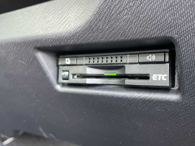 トヨタ アクア S 富山県 2015(平27)年 2.1万km ブラックマイカ 純正SDナビ/型式NSCP-W64/【ＣＤ／ＢＴ／ＡＭ／ＦＭ／ワンセグＴＶ】/ビルトインＥＴＣ　/スマートキー　/横滑り防止装置　/盗難防止装置　/アンチロックブレーキシステム　/オートライト　/フォグランプ　/純正キセノンヘッドライト　/エンジンスタートボタン　/スペアキー/オートエアコン/取扱説明書/ナビ取扱説明書