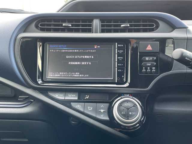 トヨタ アクア S 富山県 2015(平27)年 2.1万km ブラックマイカ 純正SDナビ/型式NSCP-W64/【ＣＤ／ＢＴ／ＡＭ／ＦＭ／ワンセグＴＶ】/ビルトインＥＴＣ　/スマートキー　/横滑り防止装置　/盗難防止装置　/アンチロックブレーキシステム　/オートライト　/フォグランプ　/純正キセノンヘッドライト　/エンジンスタートボタン　/スペアキー/オートエアコン/取扱説明書/ナビ取扱説明書