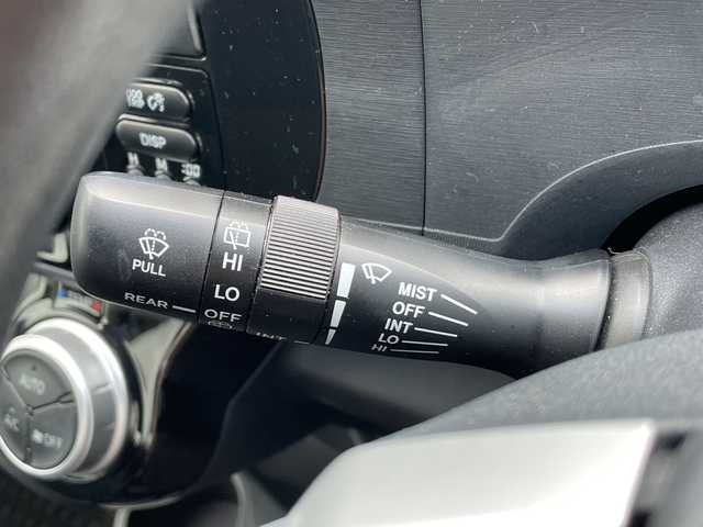 トヨタ アクア S 富山県 2015(平27)年 2.1万km ブラックマイカ 純正SDナビ/型式NSCP-W64/【ＣＤ／ＢＴ／ＡＭ／ＦＭ／ワンセグＴＶ】/ビルトインＥＴＣ　/スマートキー　/横滑り防止装置　/盗難防止装置　/アンチロックブレーキシステム　/オートライト　/フォグランプ　/純正キセノンヘッドライト　/エンジンスタートボタン　/スペアキー/オートエアコン/取扱説明書/ナビ取扱説明書