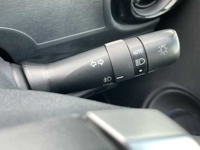 トヨタ アクア S 富山県 2015(平27)年 2.1万km ブラックマイカ 純正SDナビ/型式NSCP-W64/【ＣＤ／ＢＴ／ＡＭ／ＦＭ／ワンセグＴＶ】/ビルトインＥＴＣ　/スマートキー　/横滑り防止装置　/盗難防止装置　/アンチロックブレーキシステム　/オートライト　/フォグランプ　/純正キセノンヘッドライト　/エンジンスタートボタン　/スペアキー/オートエアコン/取扱説明書/ナビ取扱説明書