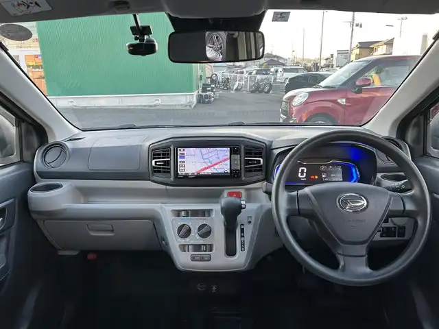 ダイハツ ミラ イース X SAⅢ 宮城県 2018(平30)年 4万km パールホワイトⅢ スマートアシストIII/純正SDナビ/【CD・DVD・SD・BT・フルセグTV】/バックカメラ/純正ドライブレコーダー/レーンキープアラート/衝突軽減ブレーキ/オートハイビーム/アイドリングストップ/ヘッドライトレベライザー/LEDヘッドライト/コーナーセンサー/フロアマット/ドアバイザー/電動格納ミラー/キーレス