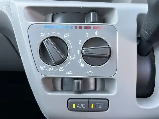 ダイハツ ミラ イース X SAⅢ 宮城県 2018(平30)年 4万km パールホワイトⅢ スマートアシストIII/純正SDナビ/【CD・DVD・SD・BT・フルセグTV】/バックカメラ/純正ドライブレコーダー/レーンキープアラート/衝突軽減ブレーキ/オートハイビーム/アイドリングストップ/ヘッドライトレベライザー/LEDヘッドライト/コーナーセンサー/フロアマット/ドアバイザー/電動格納ミラー/キーレス