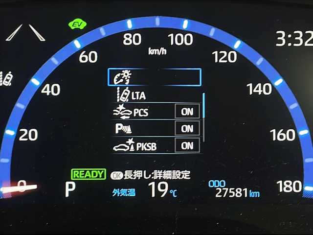 トヨタ ヤリスクロス ハイブリッド Z 三重県 2021(令3)年 2.8万km ホワイトパールクリスタルシャイン 禁煙車/純正9型ディスプレイオーディオ/全方位カメラ/トヨタセーフティセンス/レーダークルーズコントロール/レーンキープアシスト/ハーフレーザーシート/シートヒーター/オートハイビーム/ETC/ドライブレコーダー（前後）/コーナーセンサー