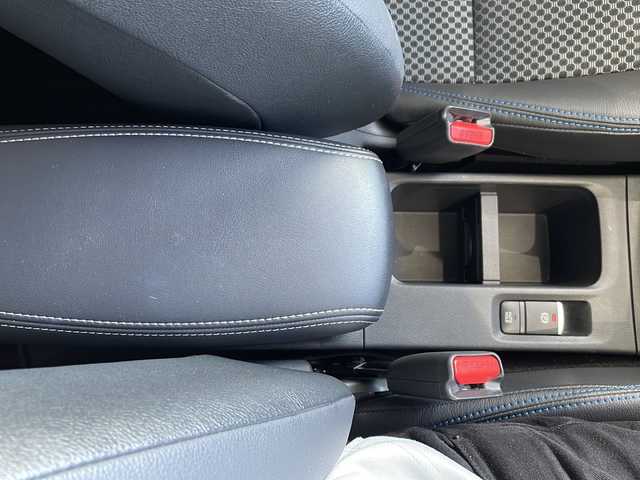 日産 キックス X 山形県 2020(令2)年 3万km ピュアブラック ・ワンオーナー/・純正ナビ/フルセグ/CD/DVD/Bluetooth/・バックカメラ/・前後ドラレコ/・ビルトインETC/・レーダークルーズコントロール/・エマージェンシーブレーキ/・レーンキープアシスト/・前後クリアランスソナー/・LEDヘッドランプ/・オートライト/・電子パーキング/・オートブレーキホールド/・ハンドルヒーター/・シートヒーター/・ハーフレザーシート/・ルーフレール/・純正AW/・純正マット/・スペアキー1本/・保証書/・取扱説明書