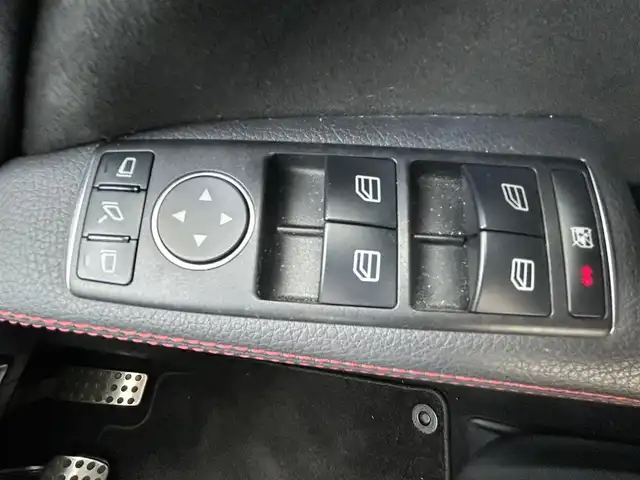 メルセデス・ベンツ ＣＬＡ１８０ Sブレイク AMG スタイル 宮崎県 2019(平31)年 4.8万km ポーラホワイト 純正ナビゲーション/・Bluetooth/・CD DVD/・バックカメラ/・フルセグTV/アンビエントライト/パノラミックルーフ/ハーマンカードン/ドライブレコーダー/ハーフレザー/・D/N席パワーシート/・D/N席シートヒーター/AMGパッケージ/レーダーセーフティ/パワーバックドア/アクティブクルーズコントロール