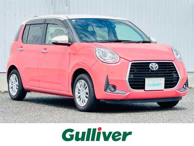 トヨタ パッソ モーダ　チャーム 熊本県 2021(令3)年 3.4万km ピンク XG7（ジューシーピンクメタリック）　特別設定色/ワンオーナー/社外ナビ/・AM/FM/CD/DVD/USB/HDMI/AUX/iPod/BT/・フルセグTV/全周囲カメラ/・バック/サイド/フロント/スマートアシスト3/・衝突回避支援ブレーキ機能（対車両・対歩行者）/・衝突警報機能（対車両・対歩行者）/・車線逸脱警報機能/・誤発進抑制制御機能（前方・後方）/・先行車発進お知らせ機能/・オートマチックハイビーム/・前後コーナーセンサー/アイドリングストップ/ビルトインETC/前後ドライブレコーダー/ハーフレザーシート/・D席シートヒーター/ステアリングリモコン/オートライト/・フォグランプ/・LEDライト/電動格納ミラー/・ウィンカーミラー/純正ドアバイザー/純正フロアマット/スマートキー/・スペアキー