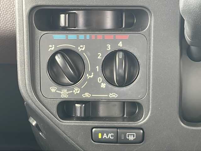 トヨタ タンク X S 三重県 2017(平29)年 3.9万km プラムブラウンパールクリスタルシャイン 純正ナビ/バックカメラ/純正ドライブレコーダー/片側パワースライドドア/ステアリングリモコン/ビルトインETC/オートライト/衝突軽減ブレーキ/アイドリングストップ/純正ホイールキャップ/純正ドライブレコーダー/スペアキー/電動格納ミラー/禁煙車