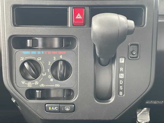 トヨタ タンク X S 三重県 2017(平29)年 3.9万km プラムブラウンパールクリスタルシャイン 純正ナビ/バックカメラ/純正ドライブレコーダー/片側パワースライドドア/ステアリングリモコン/ビルトインETC/オートライト/衝突軽減ブレーキ/アイドリングストップ/純正ホイールキャップ/純正ドライブレコーダー/スペアキー/電動格納ミラー/禁煙車