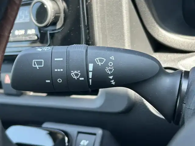 トヨタ シエンタ ハイブリッド Z 和歌山県 2024(令6)年 0.2万km ベージュ MC後モデル/10インチメーカーデイスプレーオーディオナビ/パノラミックビューカメラ/革巻きステアリング/ステアリングスイッチ/ステアリングヒーター/シートヒーター/両側パワースライドドア/LEDヘッドライト/ETC/フロアマット/100Ｖ