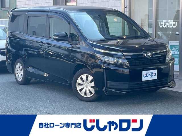 トヨタ ヴォクシー X 愛知県 2014(平26)年 8.9万km ブラック (株)IDOMが運営する【じしゃロン豊川店】の自社ローン専用車両になりますこちらは現金またはオートローンご利用時の価格です。自社ローンご希望の方は別途その旨お申付け下さい/純正SDナビ【NSZT-W64】/フルセグテレビ/バックモニター/Bluetooth/ビルトインETC/アイドリングストップ/片側パワースライドドア/LEDライト/取扱説明書（車両・ナビ）