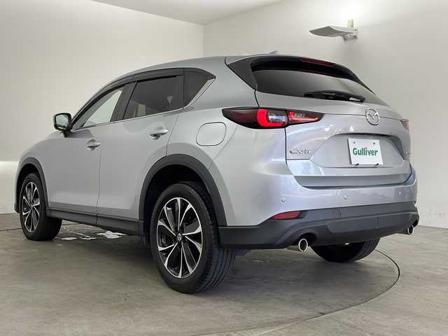 マツダ ＣＸ－５ XD プロアクティブ 兵庫県 2022(令4)年 2.5万km ソニックシルバーM ・純正ナビ/TV/Bluetooth/USB/スマートフォン連携/・全方位カメラ/・i-ACTIVSENSE（アイアクティブセンス）/・TCS（トラクションコントロールシステム）/・SBS（スマートブレーキサポート）/・SCBS（スマートシティブレーキサポート）/・HUD（ヘッドアップディスプレイ）/・BSM（ブラインドスポットモニター）/・i-stop/・ドライバーアテンションアラート/・レーダークルーズコントロール/・レーンキープアシストシステム/・コーナーセンサー/・パワーバックドア/・パワーシート（運転席）/・前席シートヒーター/・ステアリングヒーター/・パドルシフト/・純正19インチアルミホイール/・アダプティブLEDヘッドライト/・LEDライト/・ETC/・スマートキー