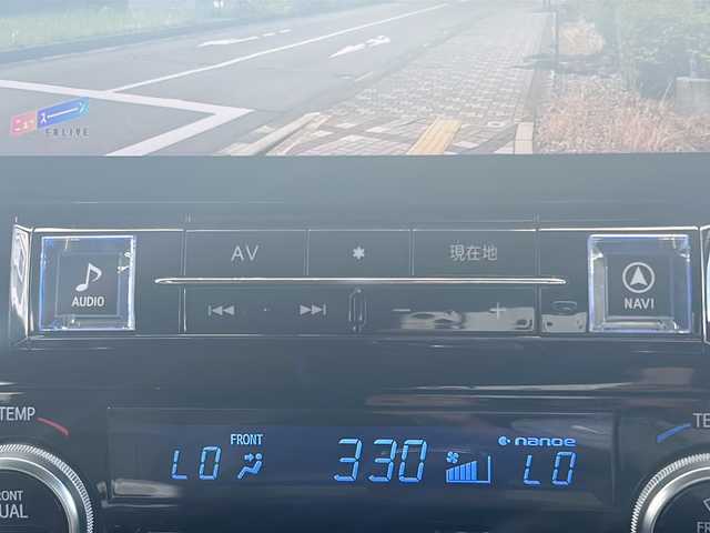 トヨタ アルファードハイブリット SR 沖縄県 2019(令1)年 6.1万km ホワイトパールクリスタルシャイン 社外９インチナビ　/（ＡＭ／ＦＭ／ＣＤ／ＤＶＤ／ＢＴ）　/バックカメラ　/フルセグＴＶ　/サンルーフ　/後席モニター　/パワーシート　/シートヒーター　/両側パワスラ　/レザーシート　/コーナーセンサー/オットマン/純正フロアマット/純正17AW/クルーズコントロール/LEDヘッドライト/オートライト/ドラレコ