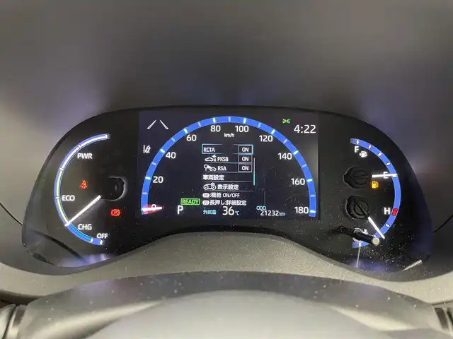 トヨタ ヤリスクロス ハイブリッド Z 福井県 2022(令4)年 2.2万km ブラックマイカ/ホワイトパールクリスタルシャイン 2トーン 純正ディスプレイオーディオ/【AM/FM/Bluetooth/フルセグTV】/全方位カメラ/ビルトインETC/トヨタセーフティセンス/・クルーズコントロール（追従有）/・車線逸脱警報機能/・衝突軽減ブレーキ/ハーフレザーシート/シートヒーター/ハンドルヒーター/プッシュスタート/スマートキー/オートライト/LEDヘッドライド
