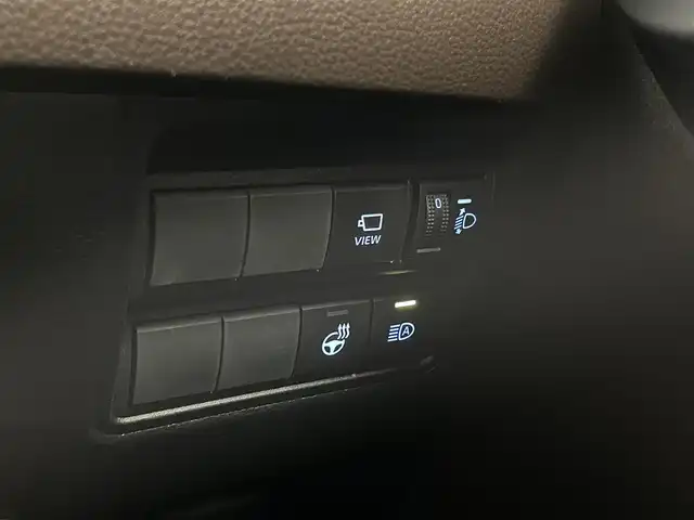 トヨタ ヤリスクロス ハイブリッド Z 福井県 2022(令4)年 2.2万km ブラックマイカ/ホワイトパールクリスタルシャイン 2トーン 純正ディスプレイオーディオ/【AM/FM/Bluetooth/フルセグTV】/全方位カメラ/ビルトインETC/トヨタセーフティセンス/・クルーズコントロール（追従有）/・車線逸脱警報機能/・衝突軽減ブレーキ/ハーフレザーシート/シートヒーター/ハンドルヒーター/プッシュスタート/スマートキー/オートライト/LEDヘッドライド