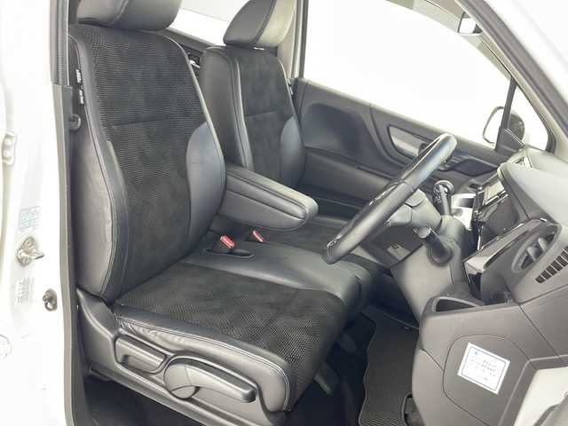 ホンダ Ｎ ＷＧＮ G スタイリッシュパッケージ 沖縄県 2015(平27)年 5.3万km プレミアムホワイトパールⅡ 純正ナビ（VXM-164VFi）/（フルセグＴＶ　ＤＶＤ　CD　SD　Ｂｌｕｅｔｏｏｔｈ）/クルーズコントロール/バックカメラ/ハーフレザーシート/シートヒーター/純正アルミホイール/オートライト/ステアリングリモコン/スマートキー/プッシュスタート/衝突軽減ブレーキ