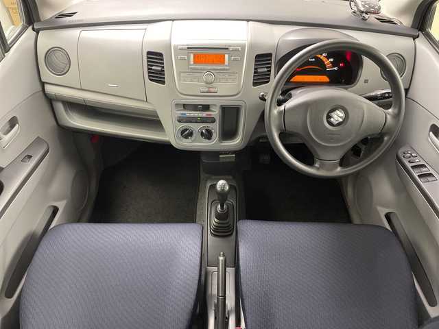 スズキ ワゴンＲ FX 岩手県 2012(平24)年 3.3万km パールホワイト ・4WD/・純正オーディオ/ETC/・シートヒーター/リモコンキー/・ヘッドライトレベライザー/・HIDライト/ドアバイザー/・電動格納ミラー/純正フロアマット/・積込夏タイヤ社外AWセット