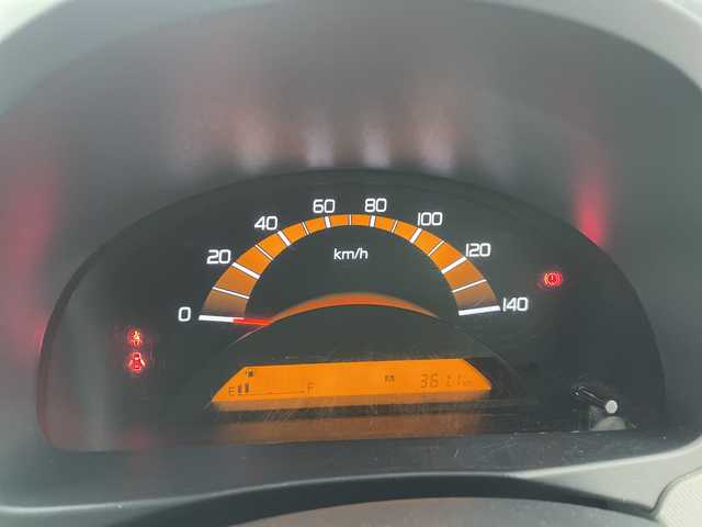 スズキ ワゴンＲ FX 岩手県 2012(平24)年 3.3万km パールホワイト ・4WD/・純正オーディオ/ETC/・シートヒーター/リモコンキー/・ヘッドライトレベライザー/・HIDライト/ドアバイザー/・電動格納ミラー/純正フロアマット/・積込夏タイヤ社外AWセット