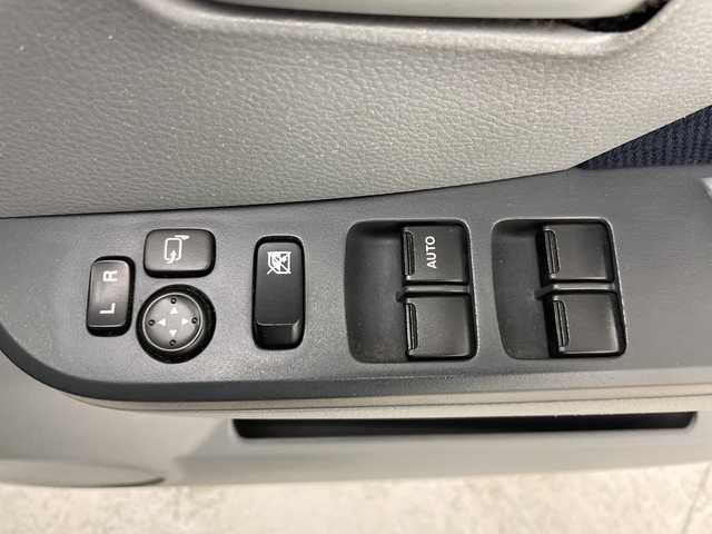 スズキ ワゴンＲ FX 岩手県 2012(平24)年 3.3万km パールホワイト ・4WD/・純正オーディオ/ETC/・シートヒーター/リモコンキー/・ヘッドライトレベライザー/・HIDライト/ドアバイザー/・電動格納ミラー/純正フロアマット/・積込夏タイヤ社外AWセット