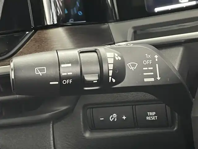 日産 オーラ G レザーエディション 埼玉県 2023(令5)年 1.3万km ピュアホワイトパール ＢＯＳＥ　純正９型ナビ　全方位　温シート　ＬＥＤ　本革　ＢＳＭ　液晶ミラー　ビルトインＥＴＣ２．０　前後ドライブレコーダー　プロパイロット　寒冷地仕様　ステアリングヒーター　フルセグＴＶ