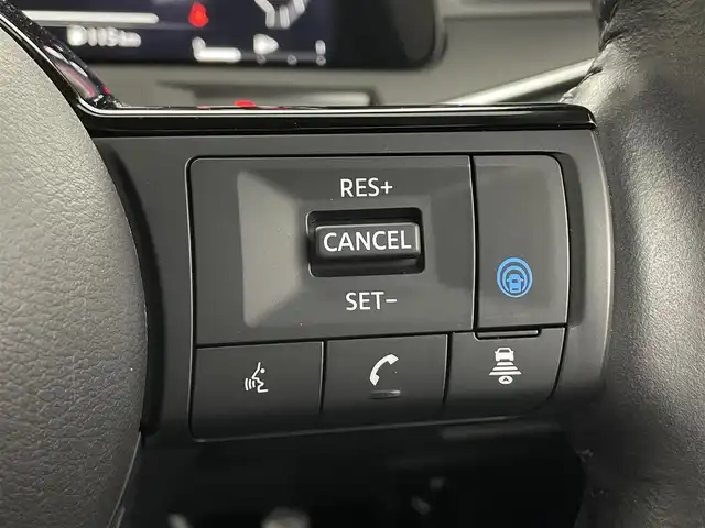 日産 オーラ G レザーエディション 埼玉県 2023(令5)年 1.3万km ピュアホワイトパール ＢＯＳＥ　純正９型ナビ　全方位　温シート　ＬＥＤ　本革　ＢＳＭ　液晶ミラー　ビルトインＥＴＣ２．０　前後ドライブレコーダー　プロパイロット　寒冷地仕様　ステアリングヒーター　フルセグＴＶ