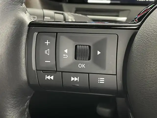 日産 オーラ G レザーエディション 埼玉県 2023(令5)年 1.3万km ピュアホワイトパール ＢＯＳＥ　純正９型ナビ　全方位　温シート　ＬＥＤ　本革　ＢＳＭ　液晶ミラー　ビルトインＥＴＣ２．０　前後ドライブレコーダー　プロパイロット　寒冷地仕様　ステアリングヒーター　フルセグＴＶ