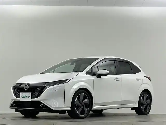 日産 オーラ G レザーエディション 埼玉県 2023(令5)年 1.3万km ピュアホワイトパール ＢＯＳＥ　純正９型ナビ　全方位　温シート　ＬＥＤ　本革　ＢＳＭ　液晶ミラー　ビルトインＥＴＣ２．０　前後ドライブレコーダー　プロパイロット　寒冷地仕様　ステアリングヒーター　フルセグＴＶ