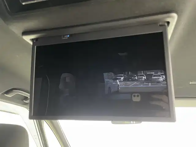 トヨタ ノア S－G 埼玉県 2023(令5)年 1.9万km ホワイトパールクリスタルシャイン Toyota Safety Sense/　・プリクラッシュセーフティ/　・レーントレーシングアシスト/　・レーダークルーズコントロール/　・オートマチックハイビーム/純正10.5インチディスプレイオーディオ/DTV/CD/DVD/BT/USB/AppleCarplay/AndroidAuto/両側パワースライドドア/バックカメラ/14型フリップダウンモニター/前席シートヒーター/オートブレーキホールド/ダブルオートエアコン/シートバックテーブル/ロールサンシェード/エンジンスタートボタン/スマートキー/スペアキー/純正LEDヘッドライト/オートライト/純正アルミホイール