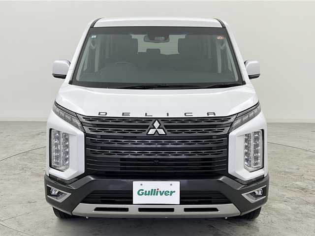 三菱 デリカＤ：５ ジャスパー 宮城県 2023(令5)年 6万km ホワイトダイヤモントド/グラファイトグレーメタリック 禁煙車/ワンオーナー/サイドオートステップ/マルチビューモニター/ALPINE製フリップダウンモニター/BIGX11インチナビ/・CD.DVD.SD.BT.USB/フルセグTV/三菱e-Assist/・衝突軽減ブレーキ/・車線逸脱警報/・アダプティブクルーズコントロール/・オートハイビームアシスト/・ブラインドスポットモニター/両側パワースライドドア/パワーバックドア/ハーフレザーシート/・D席パワーシート/・前席シートヒーター/電動パーキングブレーキ/オートホールド機能/LEDヘッドライト/LEDフォグランプ/パドルシフト/ビルトインETC/ステアリングヒーター/ステアリングスイッチ/プッシュスタート/スマートキー/純正18インチアルミホイール/純正フロアマット
