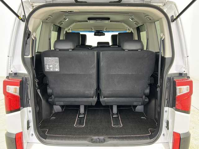 三菱 デリカＤ：５ ジャスパー 宮城県 2023(令5)年 6万km ホワイトダイヤモントド/グラファイトグレーメタリック 禁煙車/ワンオーナー/サイドオートステップ/マルチビューモニター/ALPINE製フリップダウンモニター/BIGX11インチナビ/・CD.DVD.SD.BT.USB/フルセグTV/三菱e-Assist/・衝突軽減ブレーキ/・車線逸脱警報/・アダプティブクルーズコントロール/・オートハイビームアシスト/・ブラインドスポットモニター/両側パワースライドドア/パワーバックドア/ハーフレザーシート/・D席パワーシート/・前席シートヒーター/電動パーキングブレーキ/オートホールド機能/LEDヘッドライト/LEDフォグランプ/パドルシフト/ビルトインETC/ステアリングヒーター/ステアリングスイッチ/プッシュスタート/スマートキー/純正18インチアルミホイール/純正フロアマット