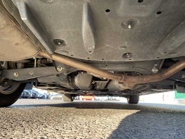 トヨタ クラウン ハイブリッド ロイヤルサルーン 茨城県 2013(平25)年 9.5万km シルバーM 純正ナビ/-BT/AM/FM/CD/TV /バックカメラ /コーナーセンサー前後/クルーズコントロール /プッシュスタート /D席N席シートヒーター  /D席N席パワーシート /純正アルミホイール /アイドリングストップ /ステアリングヒーター/オールオートパワーウィンドウ