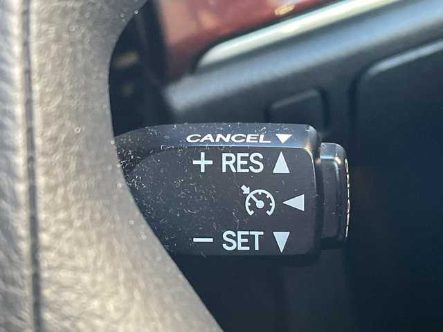 トヨタ クラウン ハイブリッド ロイヤルサルーン 茨城県 2013(平25)年 9.5万km シルバーM 純正ナビ/-BT/AM/FM/CD/TV /バックカメラ /コーナーセンサー前後/クルーズコントロール /プッシュスタート /D席N席シートヒーター  /D席N席パワーシート /純正アルミホイール /アイドリングストップ /ステアリングヒーター/オールオートパワーウィンドウ