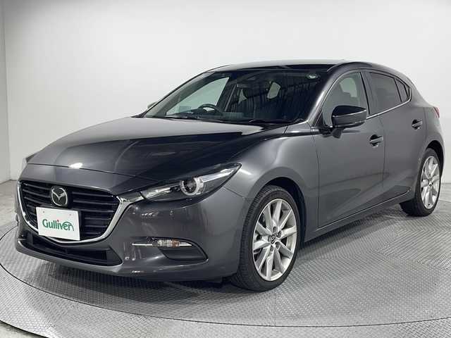 マツダ アクセラ スポーツ 15XD プロアクティブ 広島県 2016(平28)年 4.2万km マシーングレープレミアムM 純正ナビ/シートヒーター/パワーシート/ブラインドスポットモニター/レーダークルーズコントロール/ヘッドアップディスプレイ/ステアリングヒーター/オートマチックハイビーム/パドルシフト/ＥＴＣ/ＬＥＤヘッドライト/純正18インチアルミホイール(215/45/R18)/エアバッグ(運転席/助手席/サイド/カーテン)