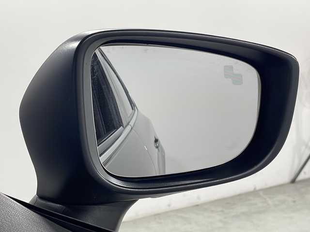 マツダ アクセラ スポーツ 15XD プロアクティブ 広島県 2016(平28)年 4.2万km マシーングレープレミアムM 純正ナビ/シートヒーター/パワーシート/ブラインドスポットモニター/レーダークルーズコントロール/ヘッドアップディスプレイ/ステアリングヒーター/オートマチックハイビーム/パドルシフト/ＥＴＣ/ＬＥＤヘッドライト/純正18インチアルミホイール(215/45/R18)/エアバッグ(運転席/助手席/サイド/カーテン)