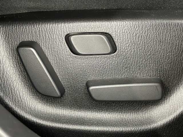 マツダ アクセラ スポーツ 15XD プロアクティブ 広島県 2016(平28)年 4.2万km マシーングレープレミアムM 純正ナビ/シートヒーター/パワーシート/ブラインドスポットモニター/レーダークルーズコントロール/ヘッドアップディスプレイ/ステアリングヒーター/オートマチックハイビーム/パドルシフト/ＥＴＣ/ＬＥＤヘッドライト/純正18インチアルミホイール(215/45/R18)/エアバッグ(運転席/助手席/サイド/カーテン)