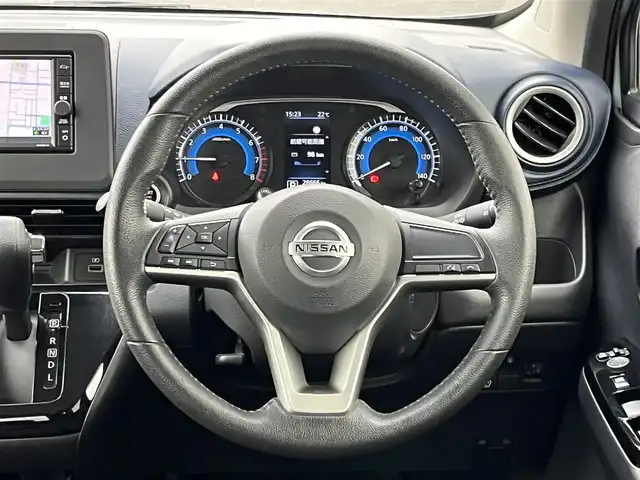 日産 デイズ ハイウェイスターX 大分県 2021(令3)年 2.9万km アッシュブラウン/ソーダブルー 純正ナビ/フルセグTV/Bluetooth/CDチェンジャー/USB入力端子/全方位カメラ/アイドリングストップ/純正フロアマット/純正アルミホイール/スマートキー/スペアキー/オートライト/LEDヘッドライト/フォグランプ/コーナーセンサー前後/盗難防止装置/衝突被害軽減システム/エアバッグ
