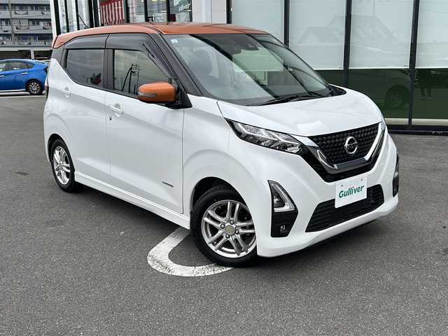 日産 デイズ ハイウェイスターX 岐阜県 2021(令3)年 2.8万km プレミアムサンシャインオレンジメタリック/シルキーホワイト 純正ＳＤナビ　/全方位カメラ　/ドライブレコーダー　/前後コーナーセンサー　/ＡＢＳ　/アイドリングストップ　/ＬＥＤヘッドライト　/オートライト　/純正１４インチアルミホイール　/プッシュスタート　/スマートキー/スペアキー