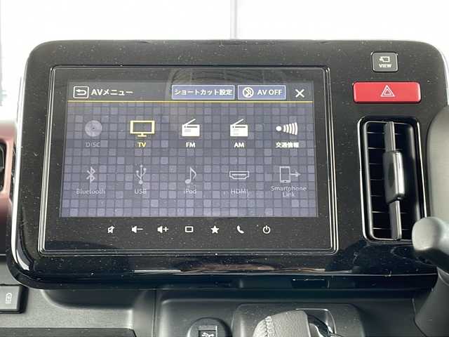 スズキ スペーシア カスタム HYBRID XS ターボ 長野県 2024(令6)年 1.1万km ピュアホワイトP ワンオーナー/４WD/純正ナビ/フルセグTV　/全方位カメラ/純正15インチアルミホイール/両側電動ドア　/ターボ過給機　/プッシュスタート　/スマートキー　/ETC　/追従クルーズコントロール　/Bluetooth　/ＵＳＢ入力端子　/ＥＴＣ　/純正フロアマット/ハーフレザーシート/シートヒーター/ステアリングヒーター/レーンキープアシスト/衝突被害軽減装置/前後ドライブレコーダー/純正アルミホイール/ＬＥＤライト/アイドリングストップ