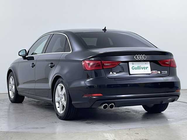 アウディ Ａ３ セダン 1．8 TFSI クワトロ 道央・札幌 2015(平27)年 3.7万km 黒 ・４WD/ターボ/・純正ナビ/・Bluetooth/フルセグ/・バックカメラ/・キセノンライト/オートライト/・ドライブレコーダー/・コーナーセンサー/・サマータイヤ純正アルミ付積込