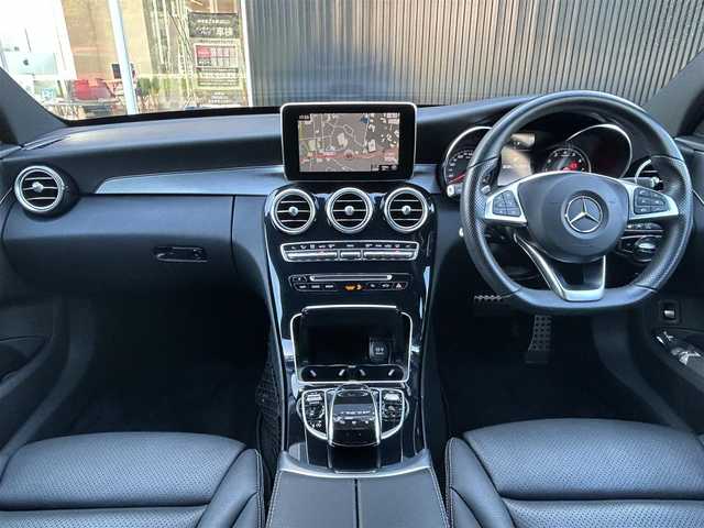 メルセデス・ベンツ Ｃ１８０ ステーションW ローレウスED 福岡県 2018(平30)年 5.3万km オブシディアンブラック パノラマサンルーフ/レーダーセーフティパッケージ/アダプティブクルーズコントロール/レーンキープアシスト/ブラインドスポットモニター/アクティブセーフティブレーキ/純正ナビ/フルセグTV/Ｂカメラ　/ＢＴ　/黒革　/シートＨ　/ＬＥＤ　/Ａライト　/Ｐバックドア　/アンビエントライト　/ステアリングＳ　/パドルＳ　/純正１８インチアルミホイール　/ＥＴＣ２．０