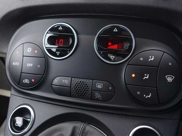 アバルト ５９５ コンペティツィオーネ 山形県 2020(令2)年 2.6万km ジャッロモデナ 純正HDDナビ/　　【BT　USB】/HIDヘッドライト/フォグランプ/ハーフレザーシート/17インチアルミホイール/純正フロアマット/電動格納ミラー/ドアバイザー/AAC/スマートキー/ETC