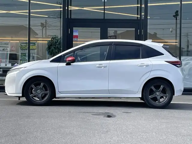 日産 オーラ G レザーエディション 茨城県 2023(令5)年 3.4万km ピュアホワイトパール 純正ディスプレイオーディオ/【アンドロイドAuto・Apple Car Play・BT・FM・DTV・HDMI・USB・ipod】/シートヒーター/ステアリングヒーター/全方位カメラ/ETC/前後コーナーセンサー/デジタルインナーミラー/ステリモ/全方位ハンドル支援システム/ブレーキホールド/BSM/エンジンスターター