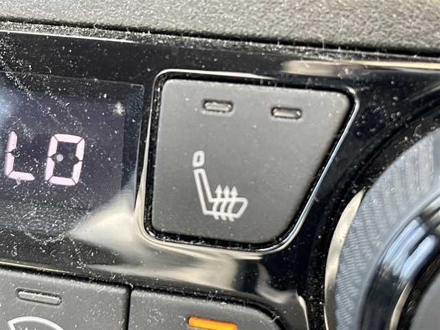 日産 オーラ G レザーエディション 茨城県 2023(令5)年 3.4万km ピュアホワイトパール 純正ディスプレイオーディオ/【アンドロイドAuto・Apple Car Play・BT・FM・DTV・HDMI・USB・ipod】/シートヒーター/ステアリングヒーター/全方位カメラ/ETC/前後コーナーセンサー/デジタルインナーミラー/ステリモ/全方位ハンドル支援システム/ブレーキホールド/BSM/エンジンスターター