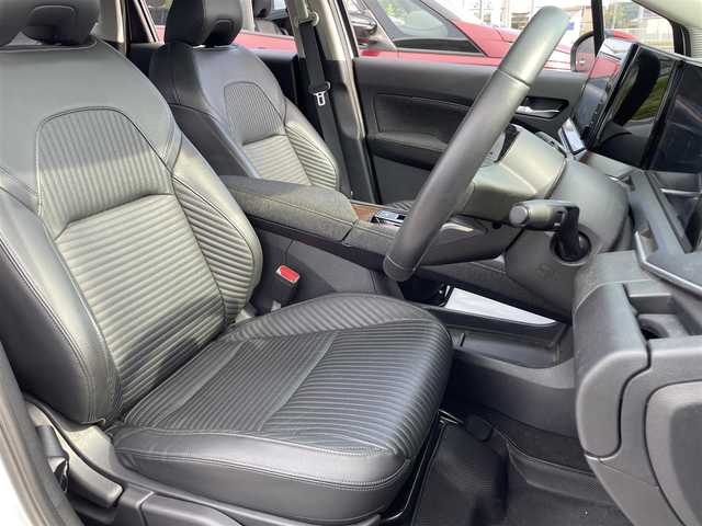 日産 オーラ G レザーエディション 茨城県 2023(令5)年 3.4万km ピュアホワイトパール 純正ディスプレイオーディオ/【アンドロイドAuto・Apple Car Play・BT・FM・DTV・HDMI・USB・ipod】/シートヒーター/ステアリングヒーター/全方位カメラ/ETC/前後コーナーセンサー/デジタルインナーミラー/ステリモ/全方位ハンドル支援システム/ブレーキホールド/BSM/エンジンスターター