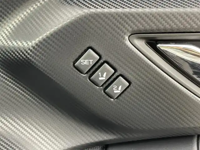 スバル クロストレック リミテッド 群馬県 2023(令5)年 4.9万km クリスタルブラックシリカ サンルーフ(電動チルト&スライド式)/本革シート(ブラック/グレー/シルバーステッチ)/ルーフレール(ダークグレー塗装)/ナビゲーション機能/＝＝＝＝＝/11.6インチセンターインフォメーションディスプレイ/・AM/FM/USB/AppleCarPlay/AndroidAuto/アイサイトコアテクノロジー/・プリクラッシュブレーキ/前側方プリクラッシュブレーキ/緊急時プリクラッシュステアリング/・後退時ブレーキアシスト/・AT誤発進/誤後進抑制制御/・ツーリングアシスト/・全車速追従機能付クルーズコントロール/・車線逸脱抑制/車線逸脱警報/ふらつき警報//先行車発進お知らせ機能/青信号お知らせ機能/アイサイトセイフティプラス(運転支援/視界拡張)/・スバルリヤビークルディテクション(後側方警戒支援システム)/・エマージェンシーレーンキープアシスト/・ドライバー異常時対応システム/・アレイ式アダプティブドライビングビーム/・デジタルマルチビューモニター(フロント/サイド/リヤ/トップ/3D)/・前側方警戒アシスト/ドライバーモニタリング/前席パワーシート/シートヒーター/ステアリングヒーター/ステアリングスイッチ/スマートキー×2本