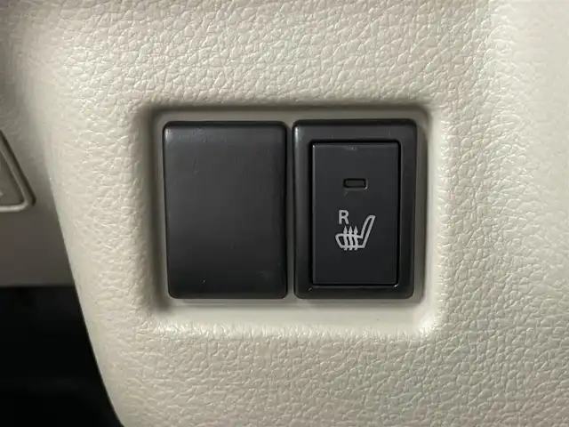 スズキ スペーシア HYBRID X 岡山県 2019(平31)年 4万km シフォンアイボリーM KENWOOD７インチナビ/【CD/DVD/BT/USB/iPod/フルセグTV】/型番：KXM-E503W/バックカメラ/ETC/両側パワースライドドア/アイドリングストップ/後席サンシェイド/チルトステアリング/横滑り防止機能/ISOFIX/リアサーキュレーター/プッシュスタート/スマートキー×２/取扱説明書/ナビ取扱説明書