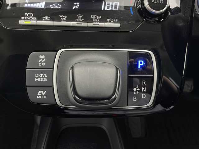 トヨタ アクア X 長野県 2022(令4)年 1.5万km プラチナホワイトパールマイカ ４WD/純正ディスプレイオーディオ/Bluetooth Audio/USB接続/ステアリングスイッチ/トヨタセーフティセンス/レーンディパーチャーアラート /レーダークルーズコントロール/車両接近警報装置/オートマチックハイビーム/スマートキー/プッシュスタート/LEDヘッドライト/オートライト