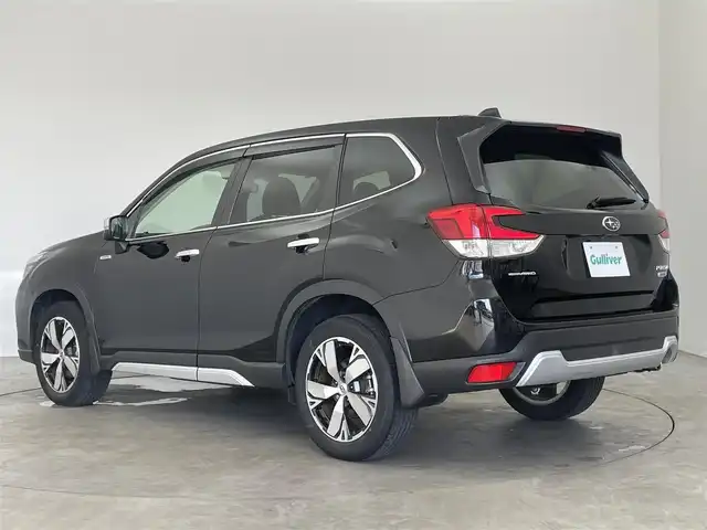 スバル フォレスター ハイブリッド アドバンス 埼玉県 2020(令2)年 2.2万km クリスタルブラックシリカ 純正８インチナビ　バックカメラ　サイドカメラ　ＢＳＭ　ＥＴＣ　ドライブレコーダー　アイサイトセイフティプラス　シートヒーター　ステアリングヒーター　メモリシート　純正アルミホイール　オートライト
