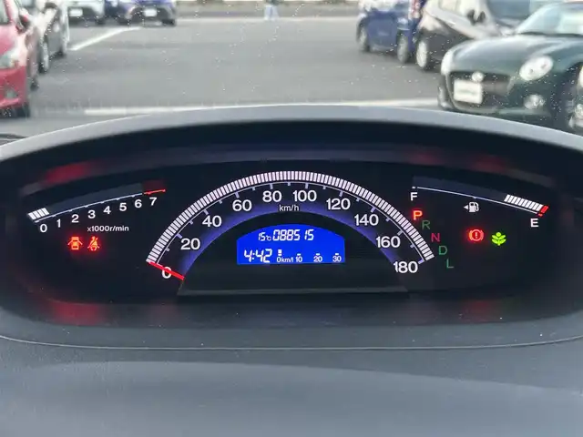 ホンダ フリード G プレミアムエディション 島根県 2015(平27)年 8.8万km プレミアムスパークルブラックパール 登録時走行距離88515km/Gathersナビ/Bluetooth/AM/FM/CD/DVD/Apple Car Play/フルセグTV/Gathersフリップダンモニター/バックカメラ/両側パワースライドドア/クルーズコントロール/横滑り防止装置/ビルトインETC/純正フロアマット/無限スポイラー/リア/ローダウン/オートライト/スマートキー(スペアキー×1)/エンジンスターター/ウィンカーミラー/ドアバイザー/禁煙車