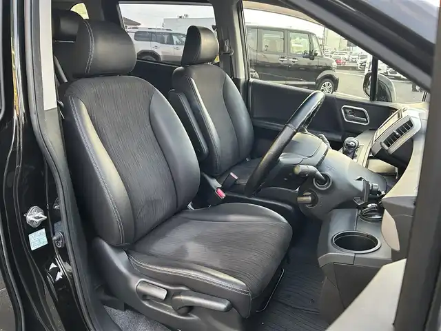 ホンダ フリード G プレミアムエディション 島根県 2015(平27)年 8.8万km プレミアムスパークルブラックパール 登録時走行距離88515km/Gathersナビ/Bluetooth/AM/FM/CD/DVD/Apple Car Play/フルセグTV/Gathersフリップダンモニター/バックカメラ/両側パワースライドドア/クルーズコントロール/横滑り防止装置/ビルトインETC/純正フロアマット/無限スポイラー/リア/ローダウン/オートライト/スマートキー(スペアキー×1)/エンジンスターター/ウィンカーミラー/ドアバイザー/禁煙車