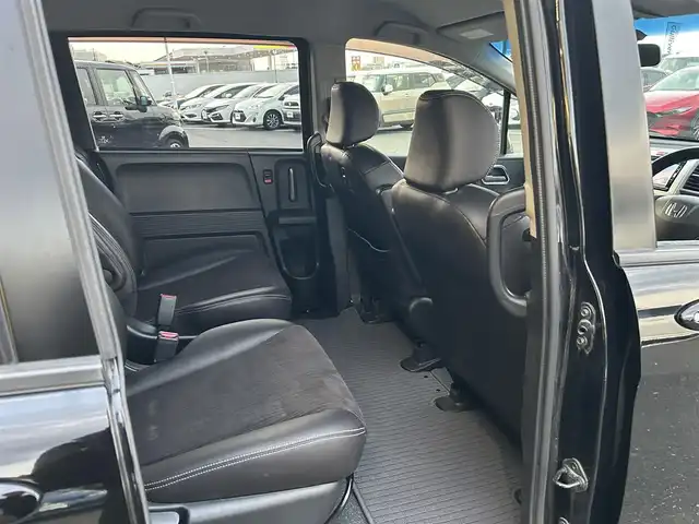 ホンダ フリード G プレミアムエディション 島根県 2015(平27)年 8.8万km プレミアムスパークルブラックパール 登録時走行距離88515km/Gathersナビ/Bluetooth/AM/FM/CD/DVD/Apple Car Play/フルセグTV/Gathersフリップダンモニター/バックカメラ/両側パワースライドドア/クルーズコントロール/横滑り防止装置/ビルトインETC/純正フロアマット/無限スポイラー/リア/ローダウン/オートライト/スマートキー(スペアキー×1)/エンジンスターター/ウィンカーミラー/ドアバイザー/禁煙車